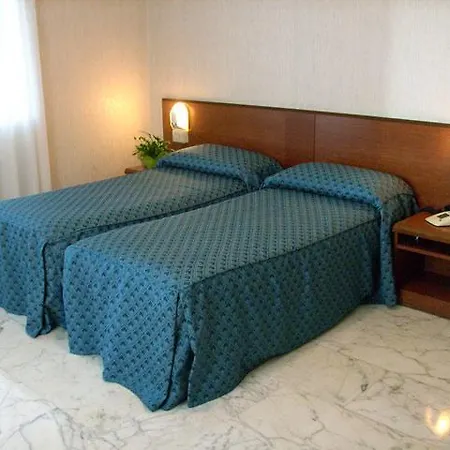 Hotel Consul 3*