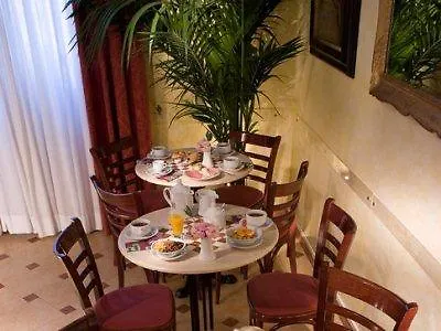 Des Artistes Hotel Řím