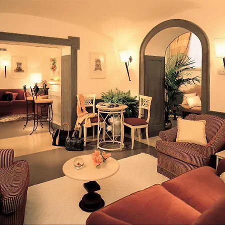 Glori Hotel 4*