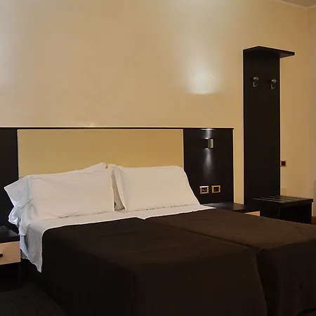 Tritone 3* Róma