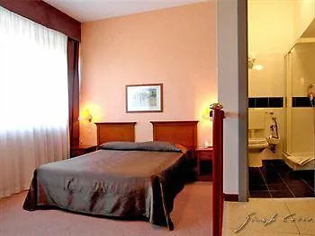 Eur Parco Dei Pini Hotel