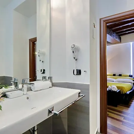 Hub Spagna Guest House *