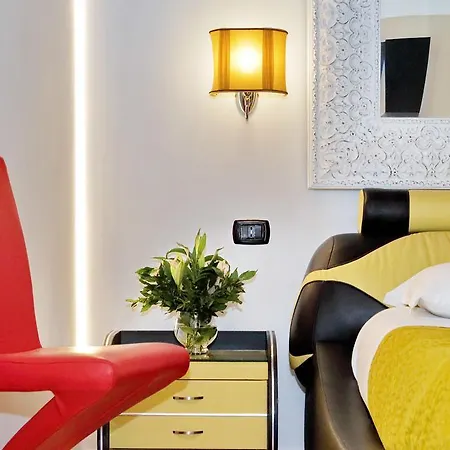 Hub Spagna Guest House