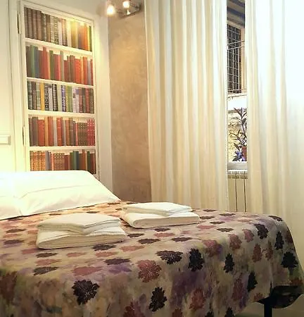 Guest house Marcelina Vaticans Rooms 2*