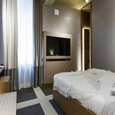 Private Luxury