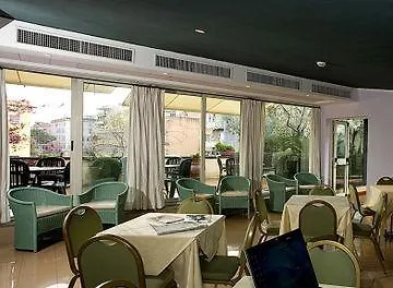 Ateneo Garden Palace מלון 4*
