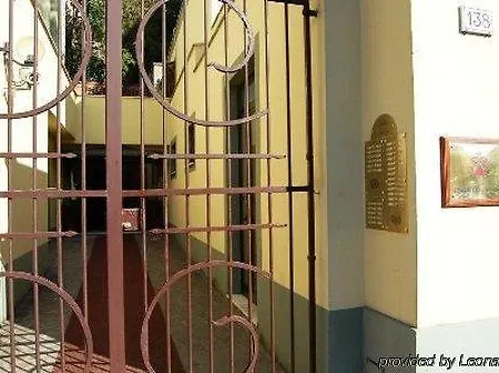 Tassoni Aparthotel 3*