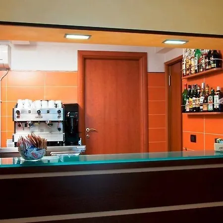 Hotel Lirico