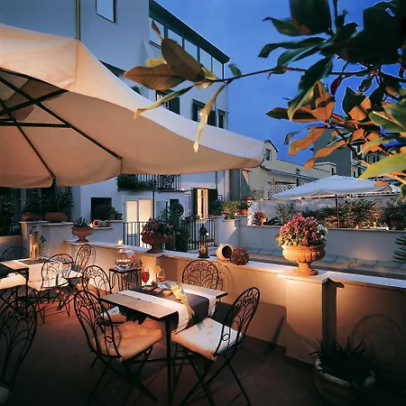 Alpi Hotell 4*