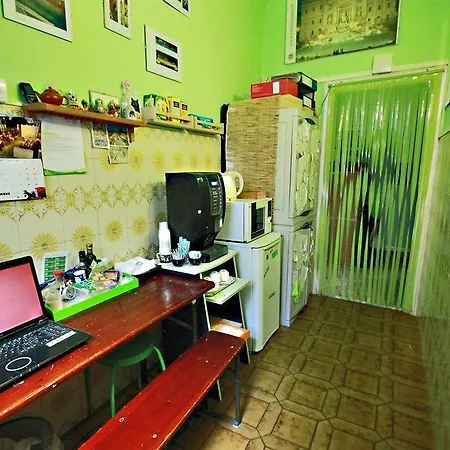 Sixbeds Guest house 2*