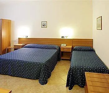 Hotel Ascot 2*