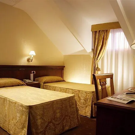 Hosianum Palace 3* Roma