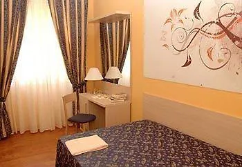 21 Aprile House Bed & Breakfast 2*