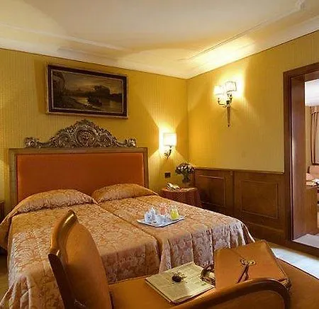 Ξενοδοχείο Homs 4*