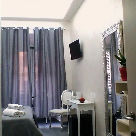 Relais Cavour Bed & Breakfast 2*
