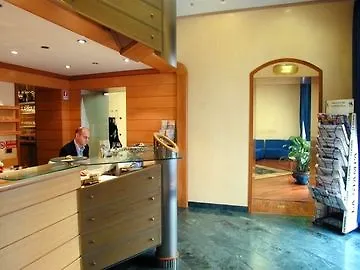 Corot מלון 3*