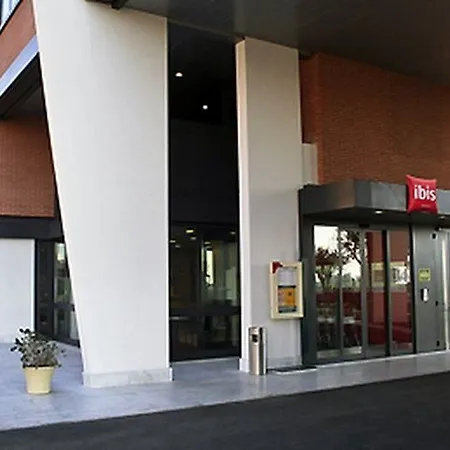 Hotel Ibis Fiera 3*