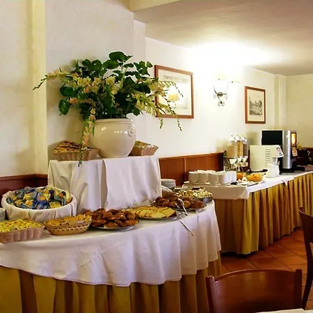 Warmthotel Hotel
