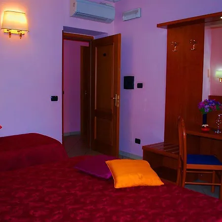 Bed & Breakfast In Vale&hillary Colosseo