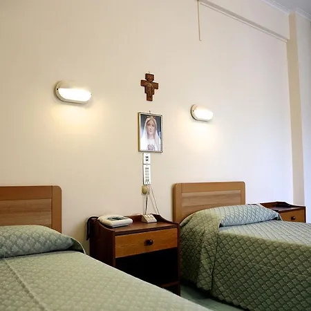 Casa Piccole Ancelle Di Cristo Re Szálloda