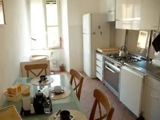 Federico Oda ve Kahvaltı Roma