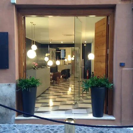 Navona Theatre מלון 3*