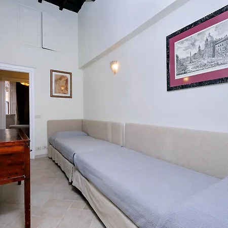 Apartamento Trevi Vicolo Scanderbeg Roma