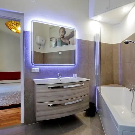 Trevi Vicolo Scanderbeg Apartment *
