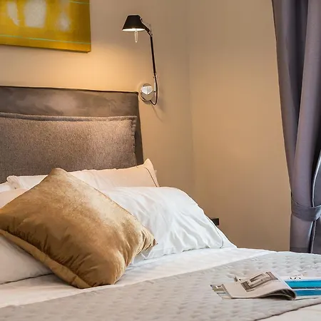 Palazzo Baj In Trastevere Guest house