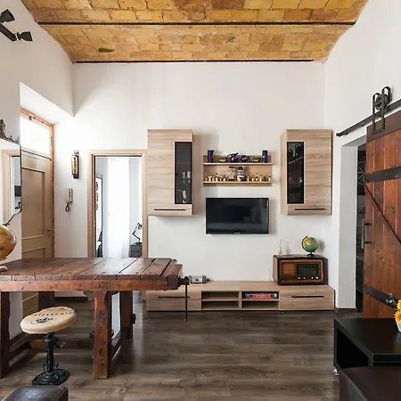 House Borgo Pio 195 *