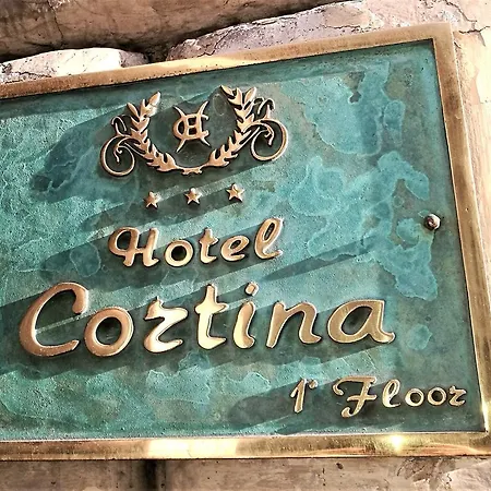 Отель Cortina Рим
