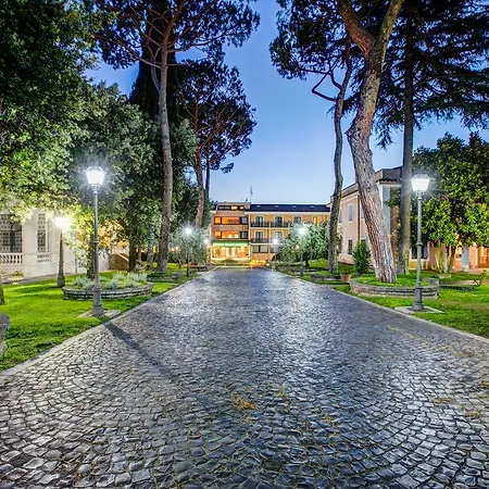 Appia Park 4*
