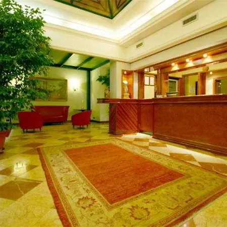 Hotel Carlo Magno 3*