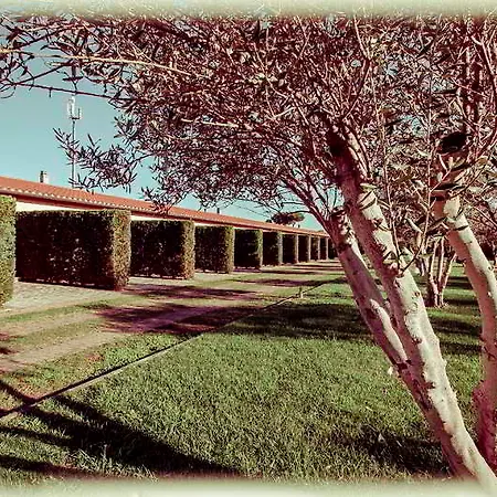 Ways Garden & Leisure Hotel 4*