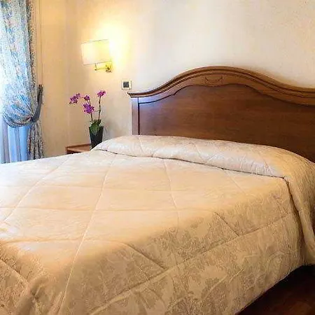 Hotel Sant'angelo 3*