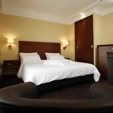 Hotel Capannelle Rome