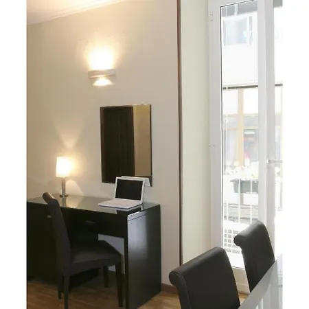 Daphne Trevi Apartment