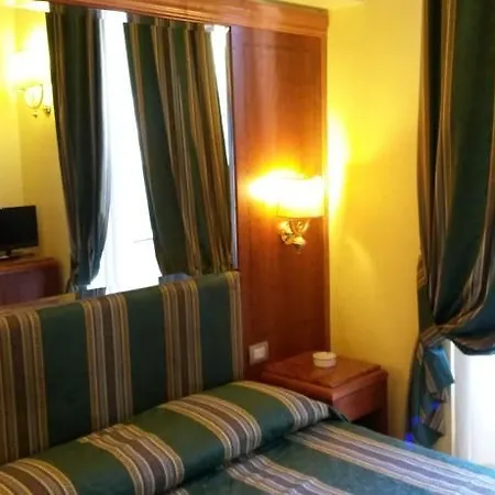 Hotel Raeli Lux