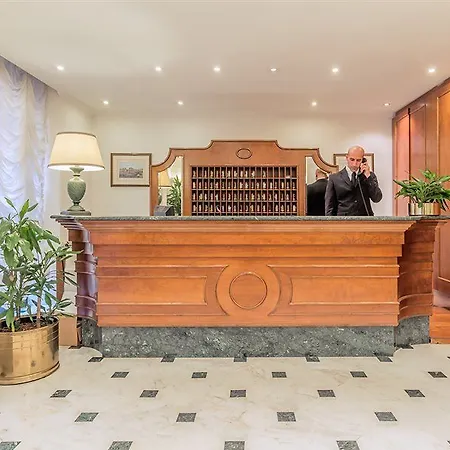 Raeli Luce Hotel