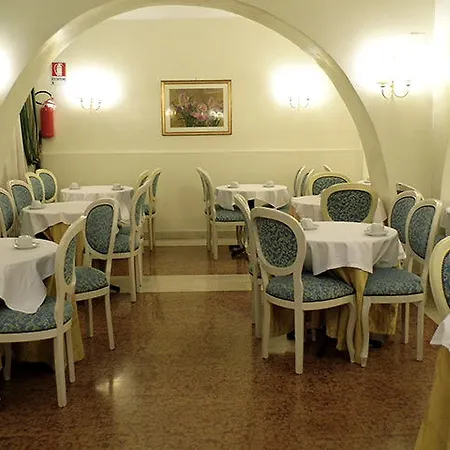 Hotel Raeli Floridia Roma