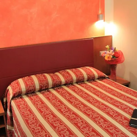 أجنحة بوناروتي فندق مبيت وإفطار 3*