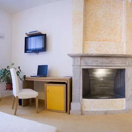 Residenza Romantica Affittacamere 2*