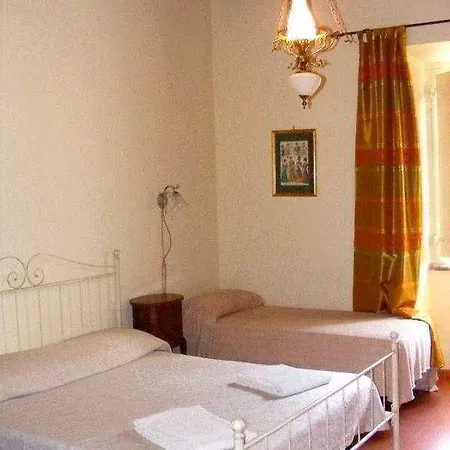 Guest house Dimora Storica Urbana 3*