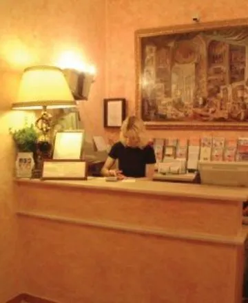 Hotel Des Artistes 3*