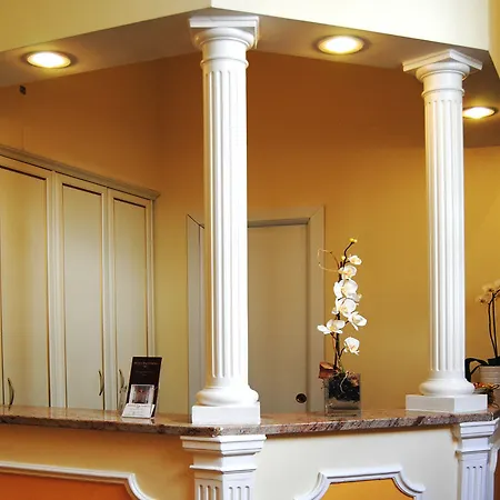 Bed and breakfast Domus Via Veneto 2*