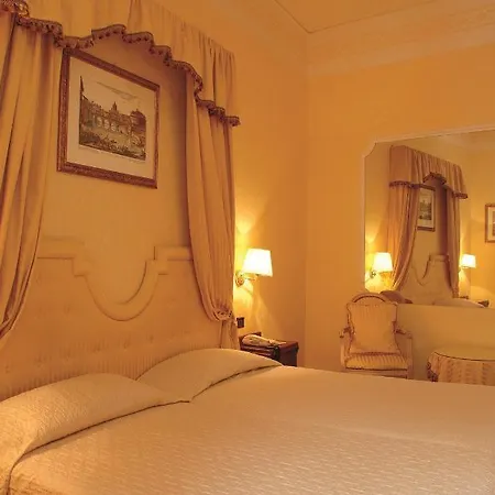 Hotel Colonna Palace Řím