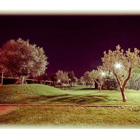 Ways Garden & Leisure Hotel