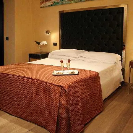Hotel Lhp Siena
