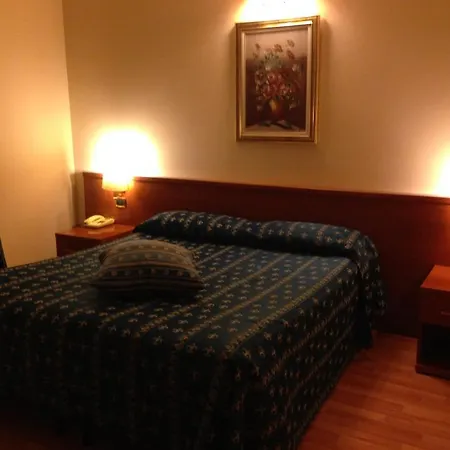 Hotel Fenicia 2*