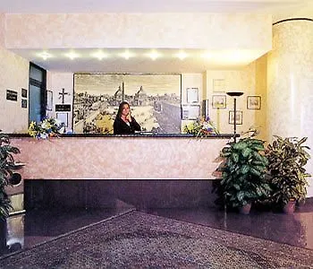 Santa Maura 3* Rome